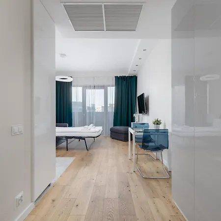 Apartment Hanza Tower Studio 720 *